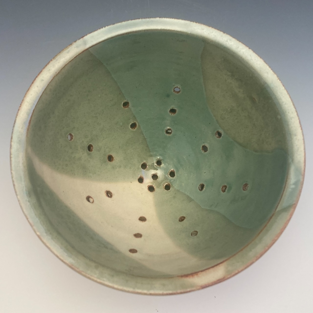 Verde Berry Bowl with Saucer - Image 7